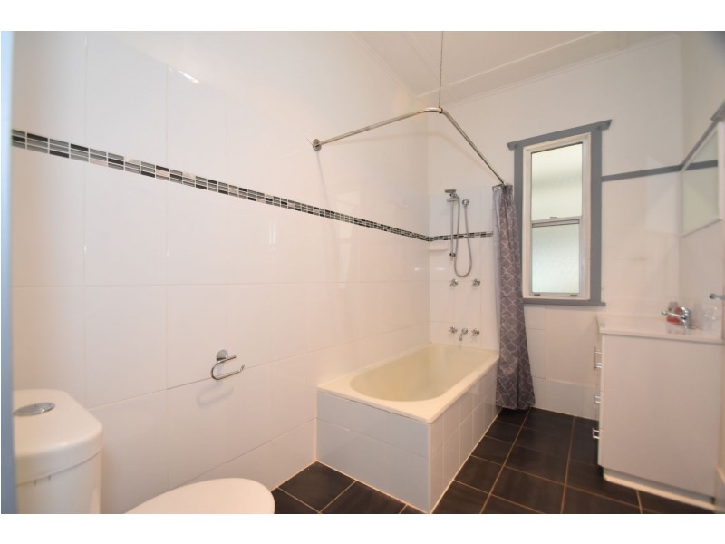 104 Water Street, South Toowoomba QLD 4350