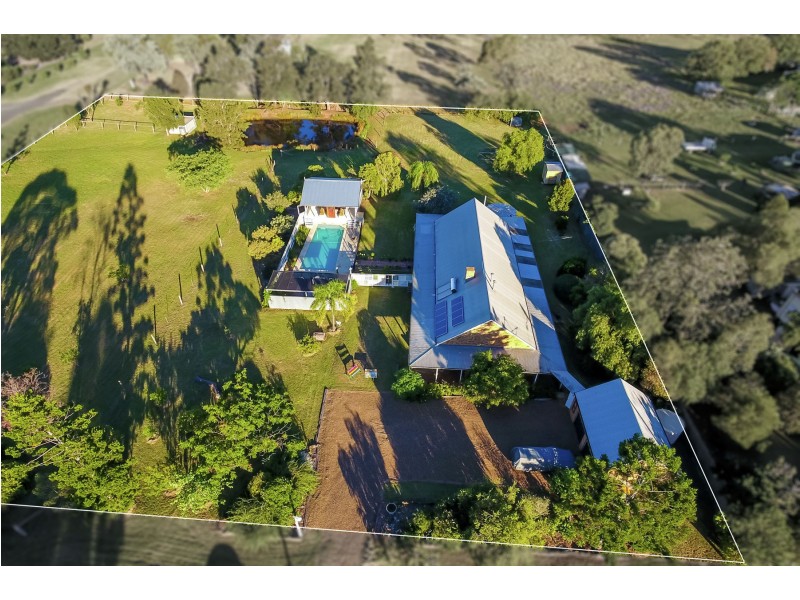 20 Barker Street, Goombungee QLD 4354