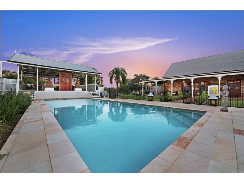 20 Barker Street, Goombungee QLD 4354