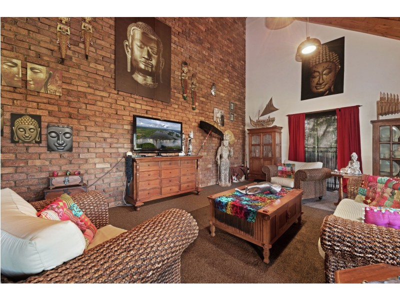 20 Barker Street, Goombungee QLD 4354