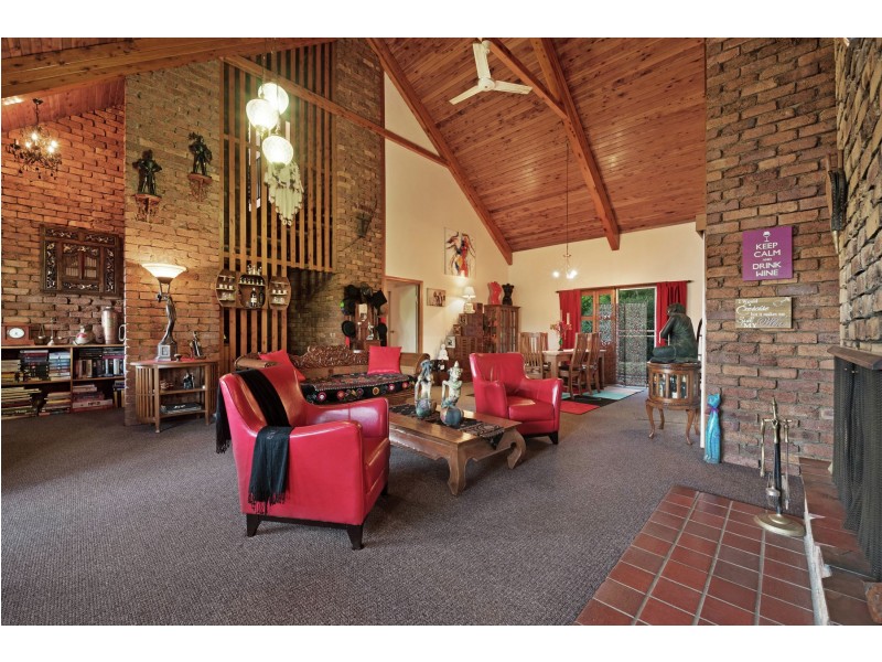 20 Barker Street, Goombungee QLD 4354