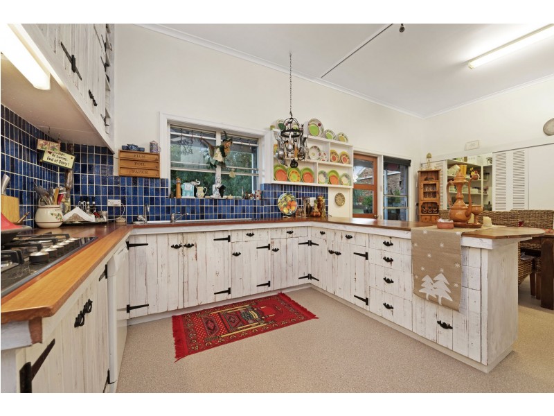 20 Barker Street, Goombungee QLD 4354