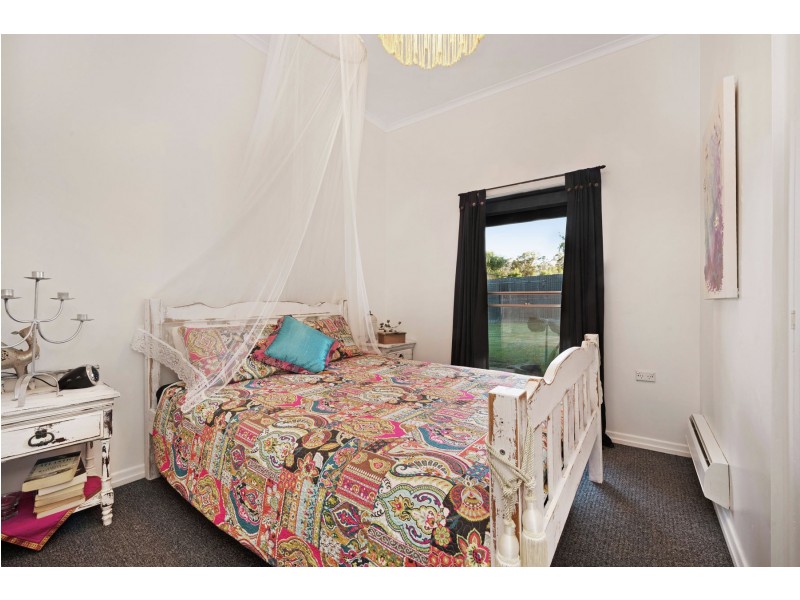 20 Barker Street, Goombungee QLD 4354