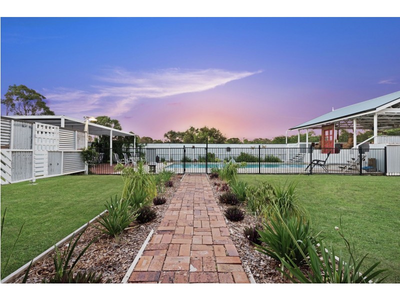 20 Barker Street, Goombungee QLD 4354