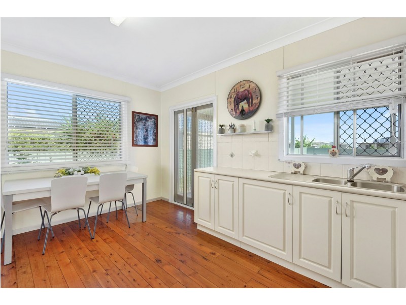 27 Free Street, Nobby QLD 4360