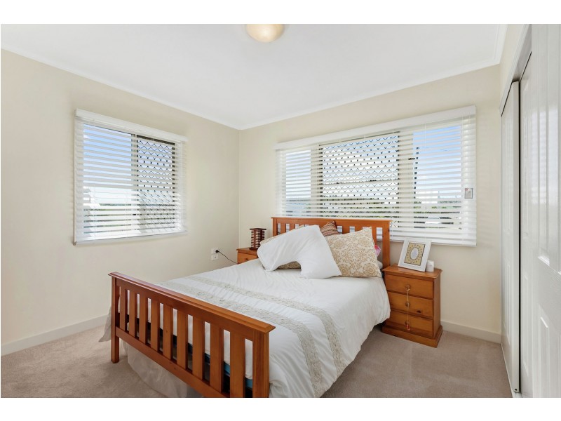 27 Free Street, Nobby QLD 4360