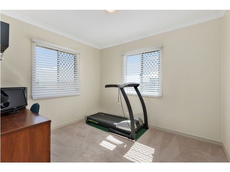 27 Free Street, Nobby QLD 4360