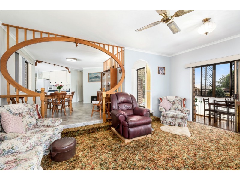 32 Hamilton Street, Newtown QLD 4350