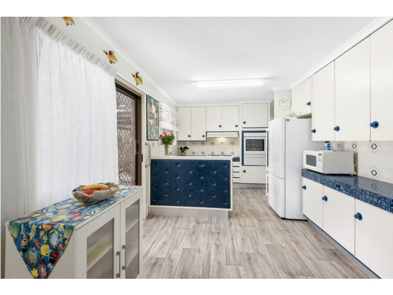 32 Hamilton Street, Newtown QLD 4350