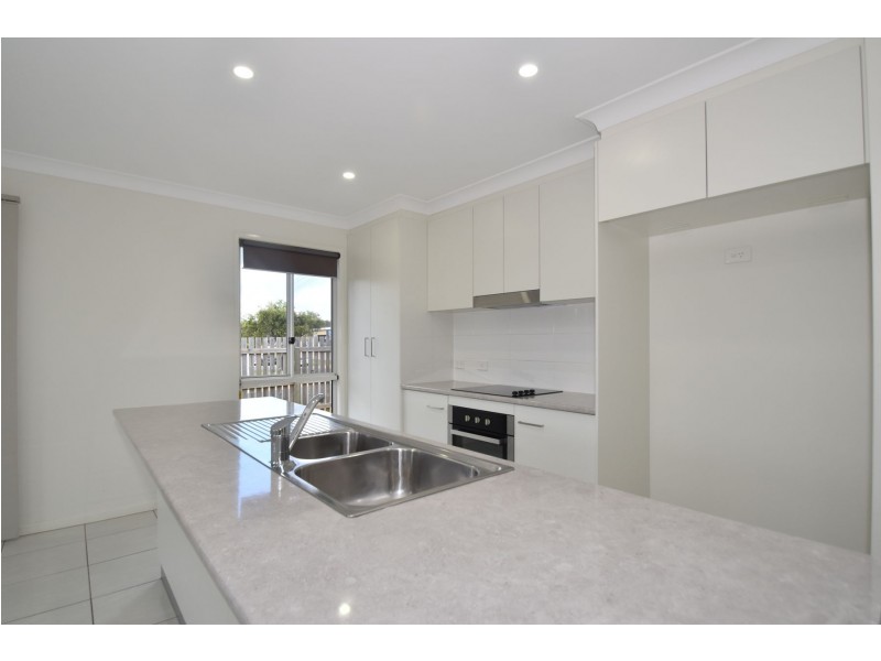 2/40 Isaac Street, North Toowoomba QLD 4350
