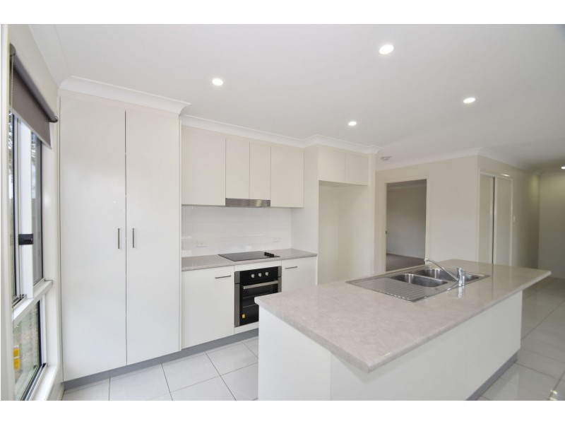 2/40 Isaac Street, North Toowoomba QLD 4350