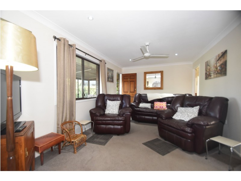 58 Jennifer Crescent, Darling Heights QLD 4350