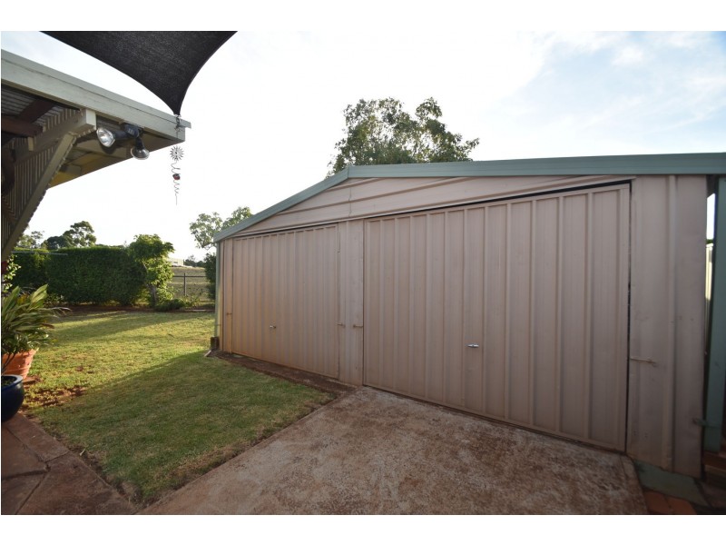58 Jennifer Crescent, Darling Heights QLD 4350