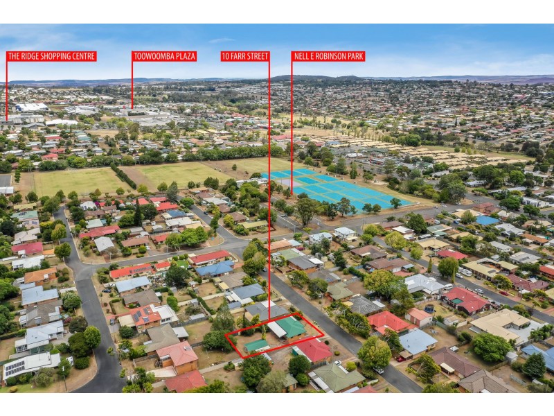 10 Farr Street, Kearneys Spring QLD 4350
