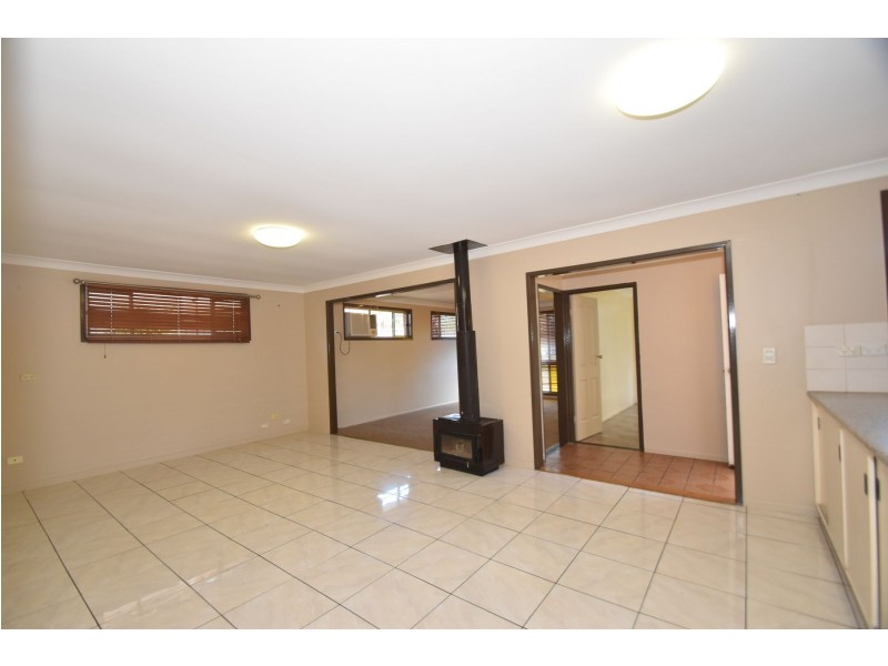 12 Knockator Crescent, Centenary Heights QLD 4350