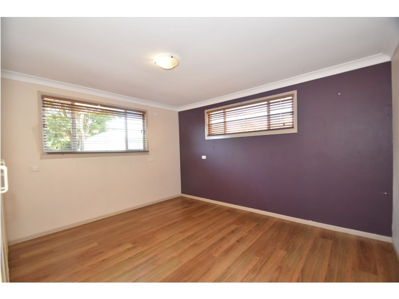 12 Knockator Crescent, Centenary Heights QLD 4350