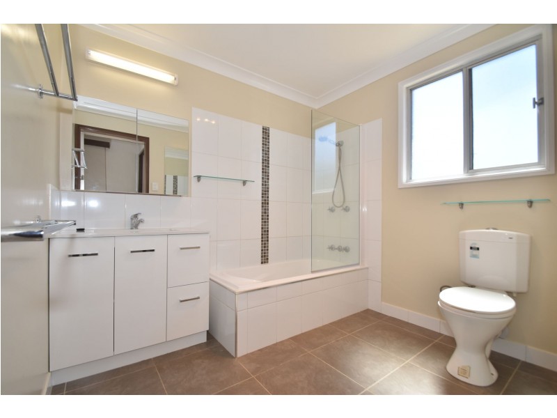 12 Knockator Crescent, Centenary Heights QLD 4350