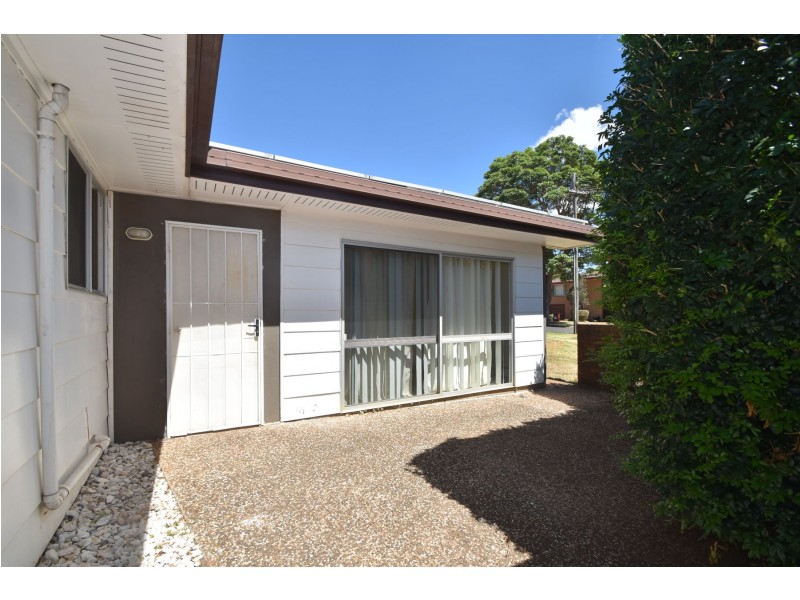 12 Knockator Crescent, Centenary Heights QLD 4350