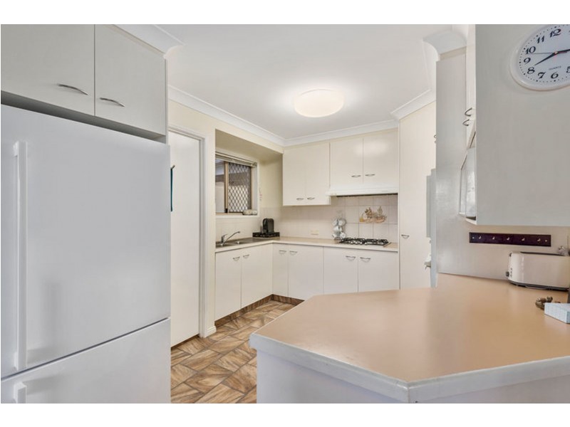 2/4 Araluen Court, Kearneys Spring QLD 4350