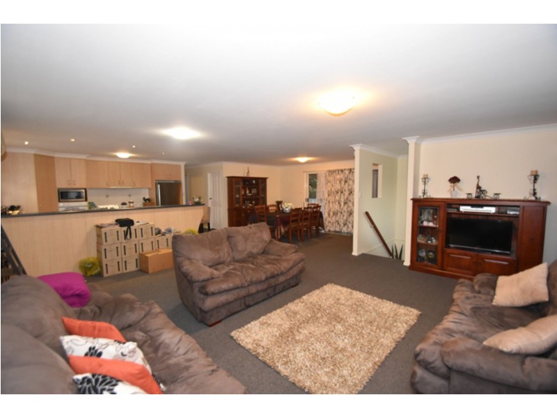66 Barlow Street, Wilsonton QLD 4350