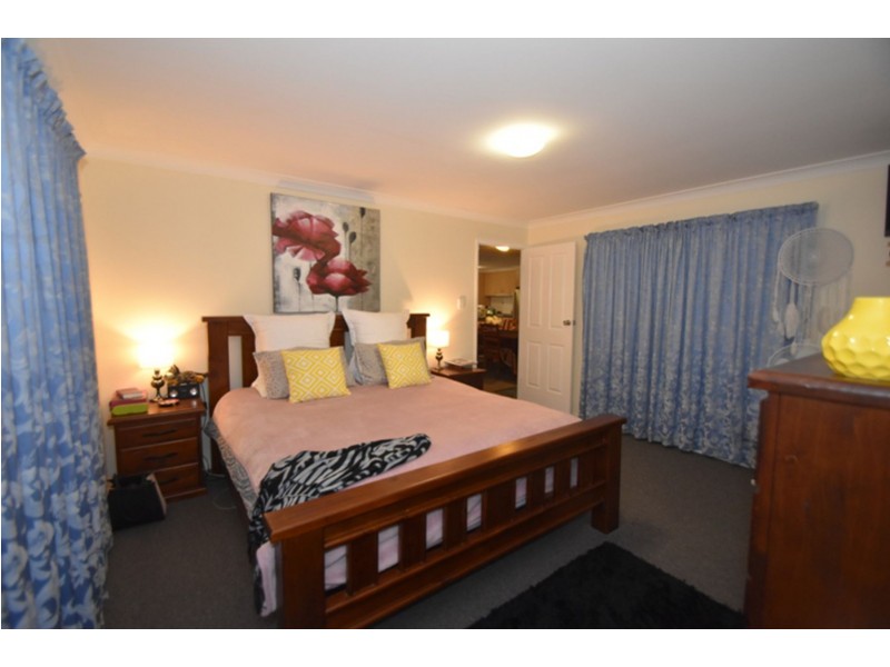 66 Barlow Street, Wilsonton QLD 4350