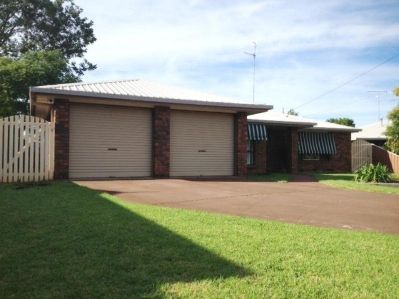 2 Heidi Court, Darling Heights QLD 4350