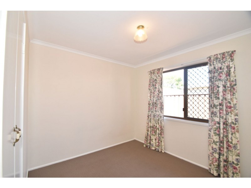 2 Heidi Court, Darling Heights QLD 4350