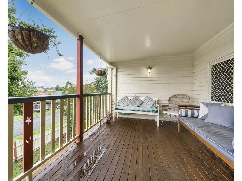 7 Hoey Street, Kearneys Spring QLD 4350