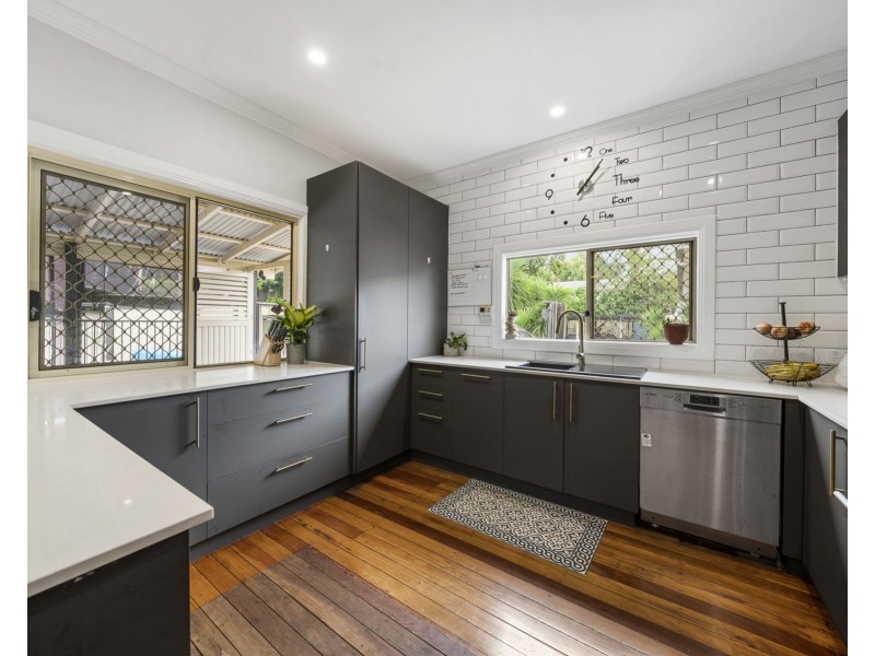 7 Hoey Street, Kearneys Spring QLD 4350