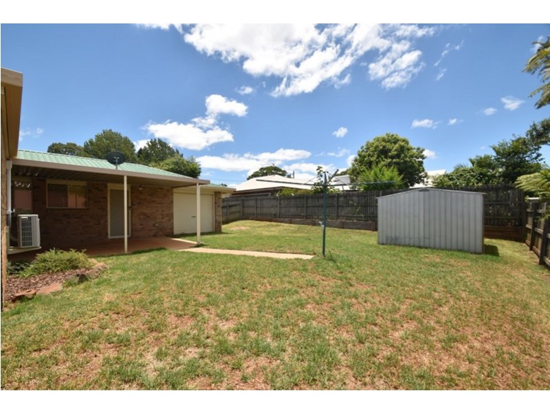 16 Blyth Street, Rangeville QLD 4350