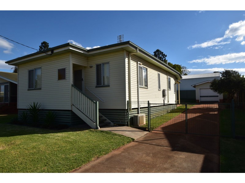 23 Vanity Street, Rockville QLD 4350