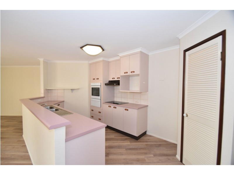 9 Dalzell Crescent, Darling Heights QLD 4350