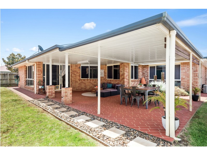 6 Mengel Court, Middle Ridge QLD 4350