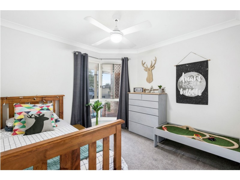 6 Mengel Court, Middle Ridge QLD 4350