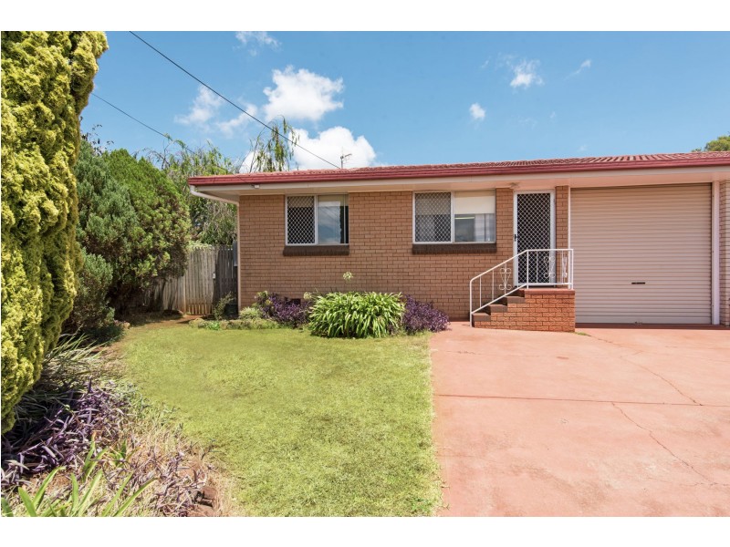 1/9 Lovejoy Court, Kearneys Spring QLD 4350