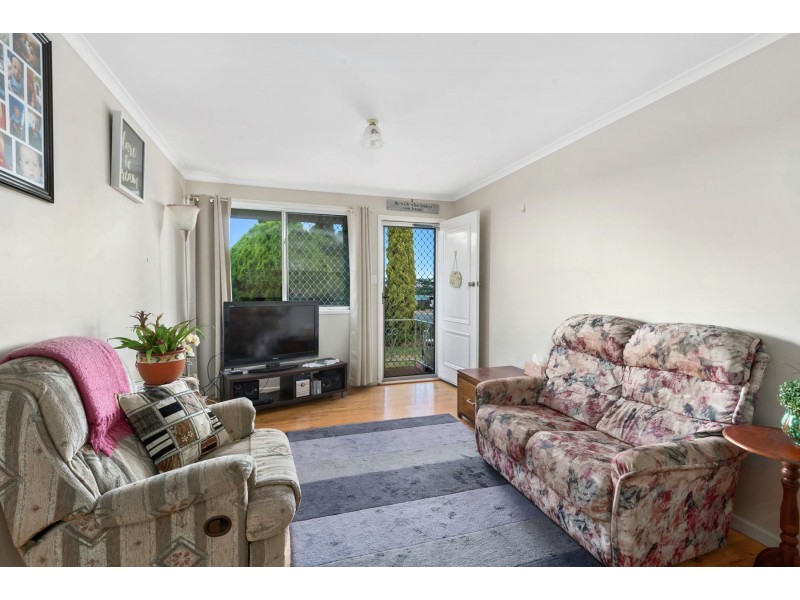 2/9 Lovejoy Court, Kearneys Spring QLD 4350