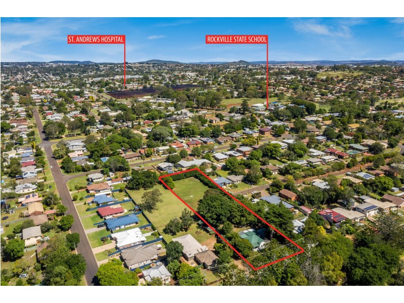 60 Hogg Street, Rockville QLD 4350