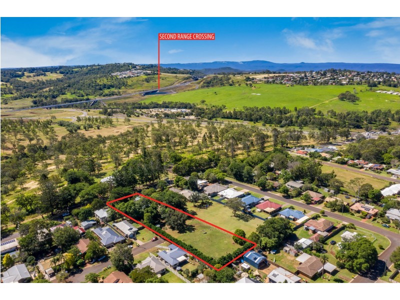 60 Hogg Street, Rockville QLD 4350