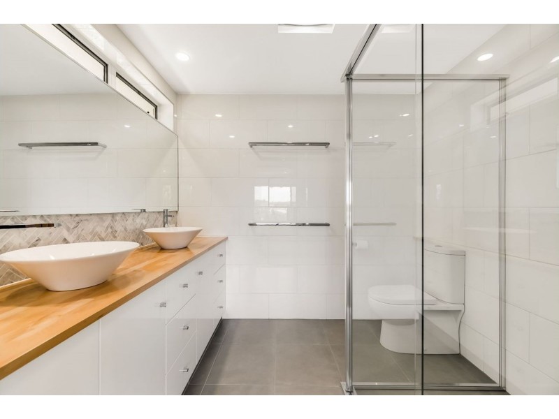 233 Stenner Street, Centenary Heights QLD 4350