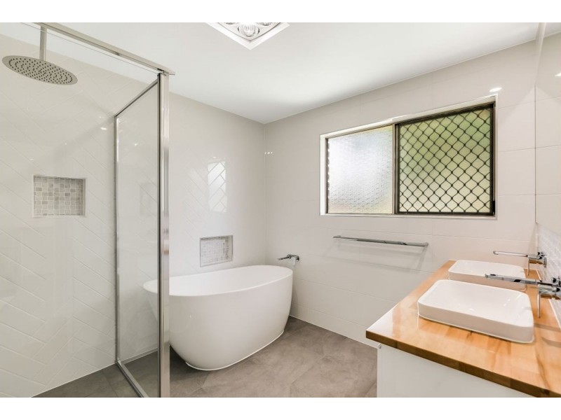 233 Stenner Street, Centenary Heights QLD 4350