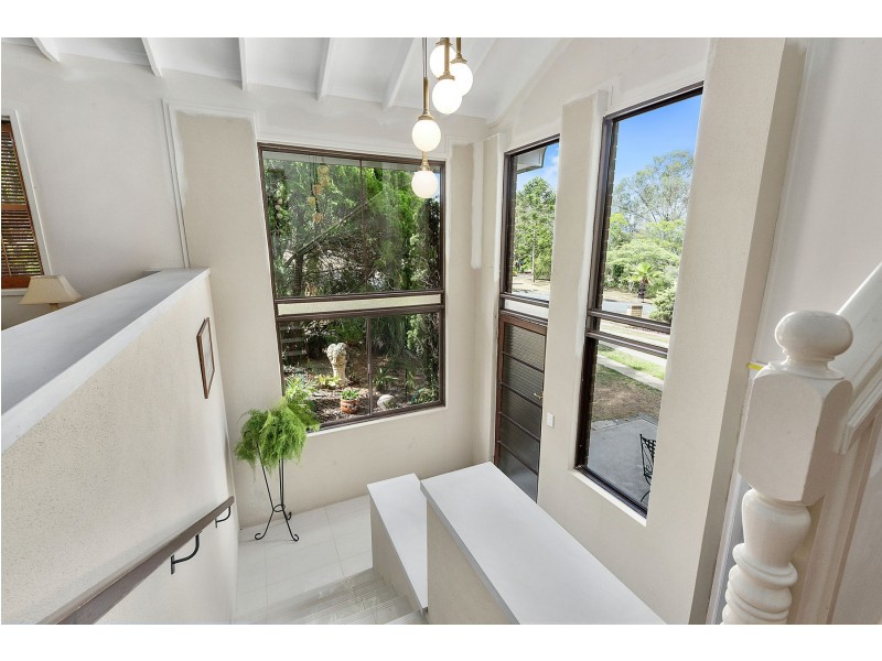 3 Debra Street, Withcott QLD 4352