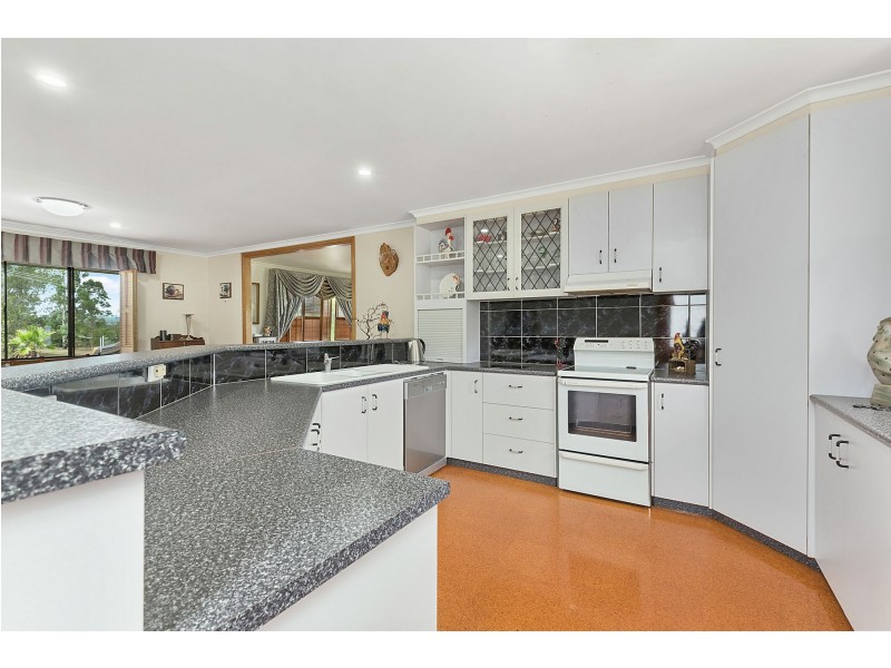 3 Debra Street, Withcott QLD 4352