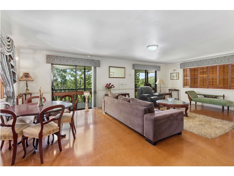 3 Debra Street, Withcott QLD 4352