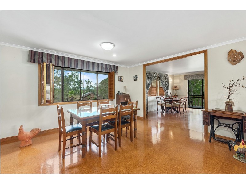 3 Debra Street, Withcott QLD 4352