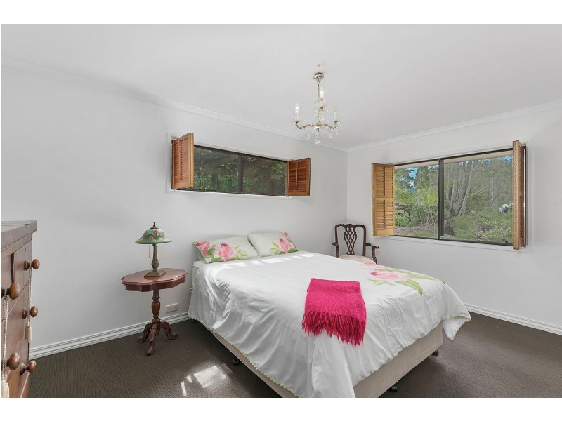 3 Debra Street, Withcott QLD 4352