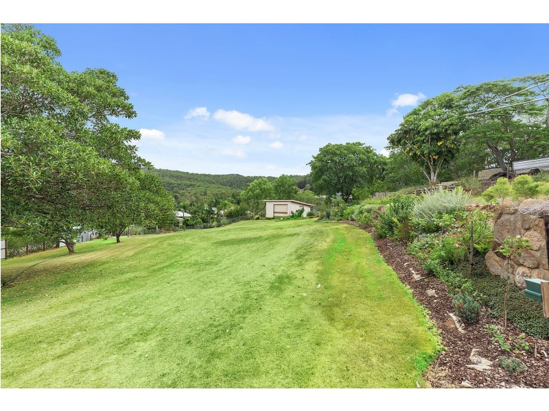 3 Debra Street, Withcott QLD 4352