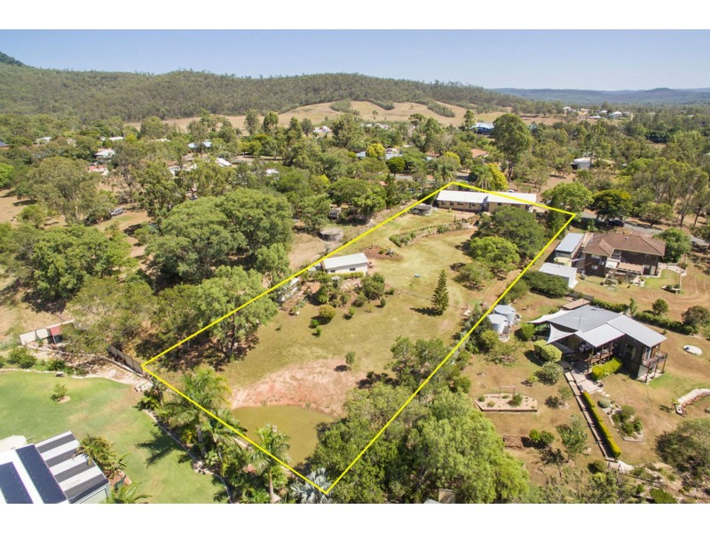 3 Debra Street, Withcott QLD 4352