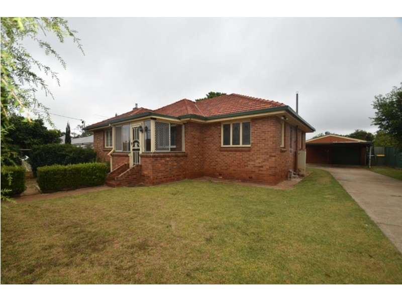 254 North Street, Rockville QLD 4350