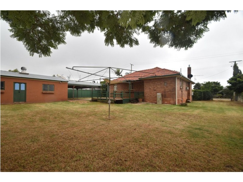 254 North Street, Rockville QLD 4350