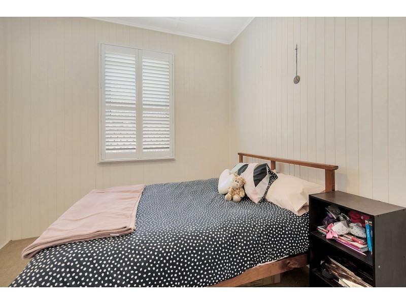 19 Weetwood Street, Newtown QLD 4350